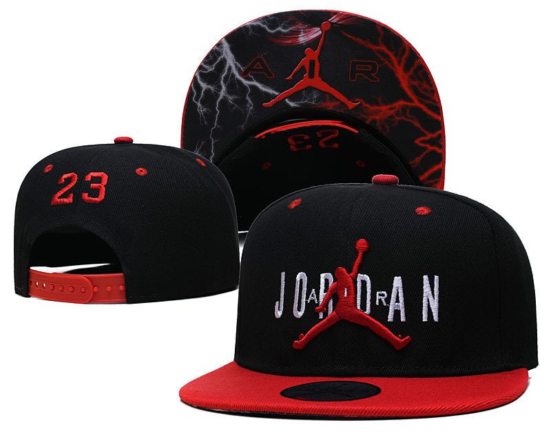 Black/Red Hat