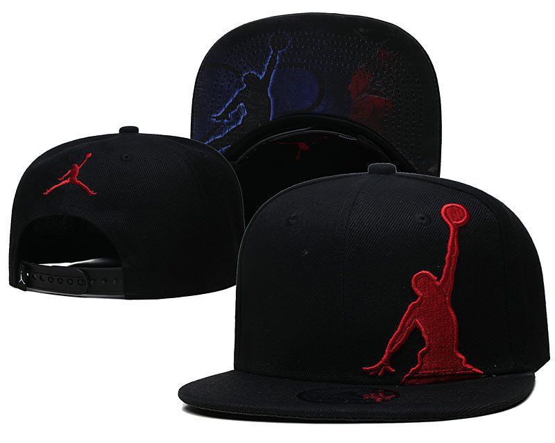 Black/Red Hat