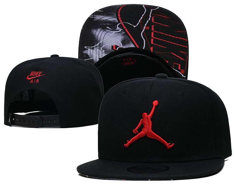 Black/Red Hat