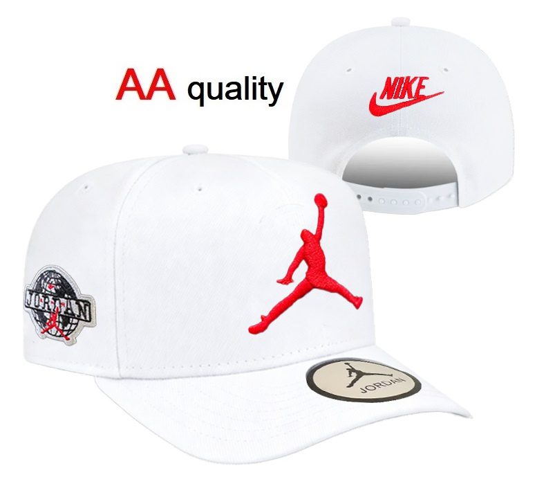 White/Red Hat