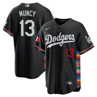 Black - Max Muncy