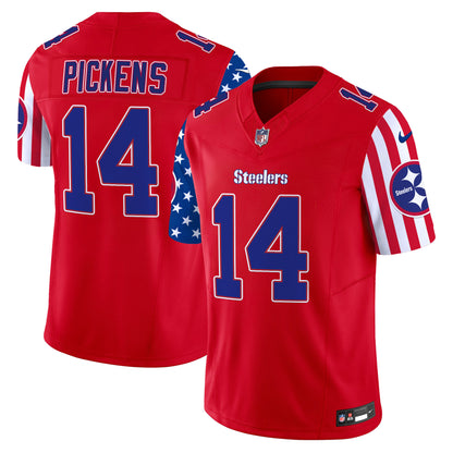 Red - George Pickens