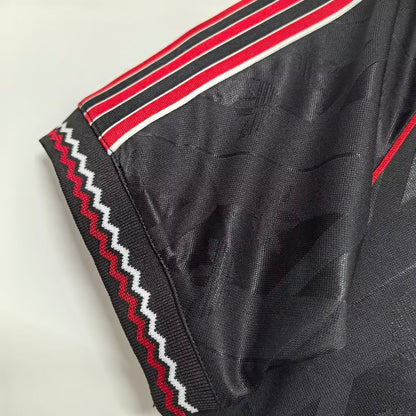 Retro Manchester United 24-25