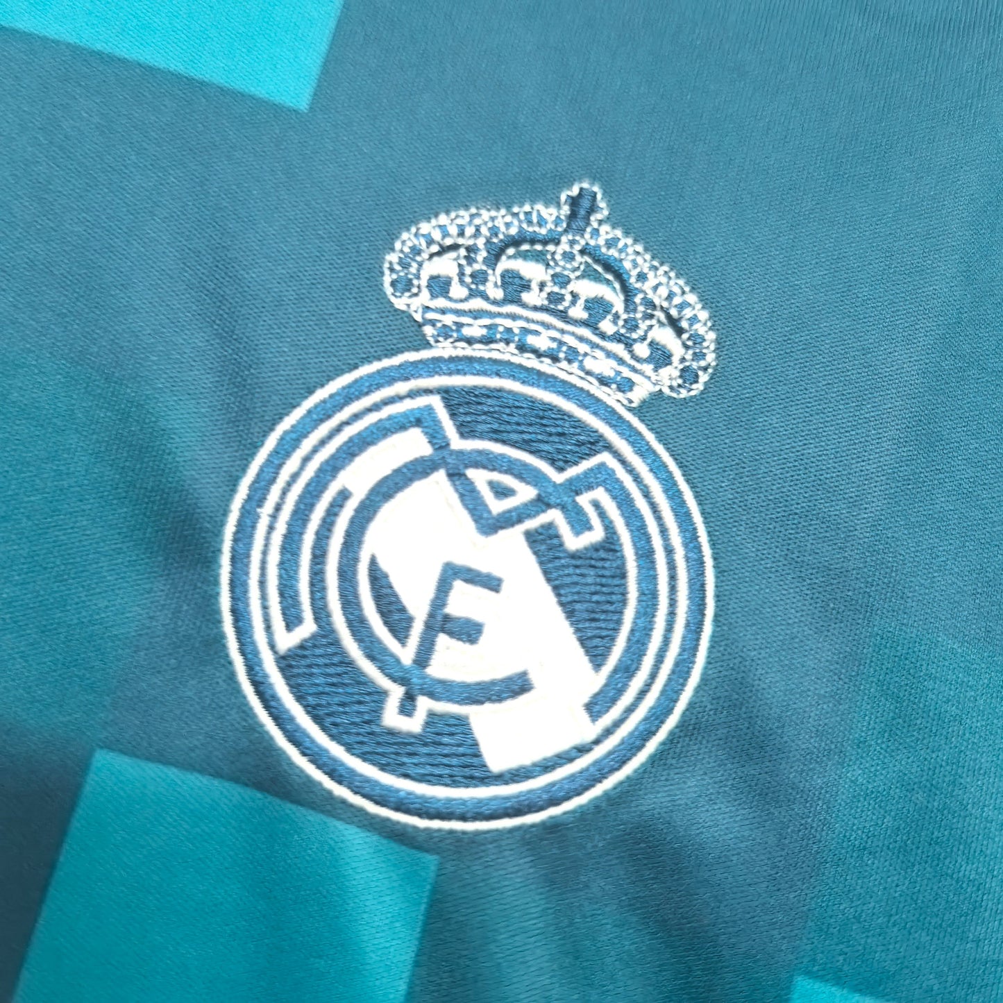 Retro Real Madrid 17-18