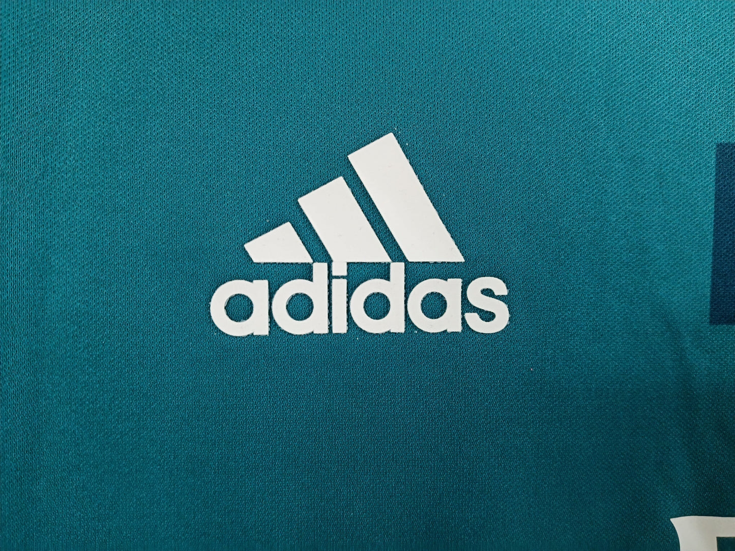 Retro Real Madrid 17-18