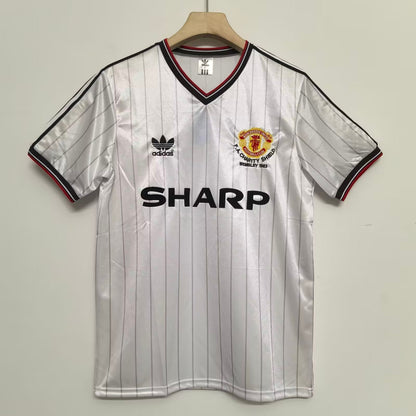 Retro Manchester United 82-83
