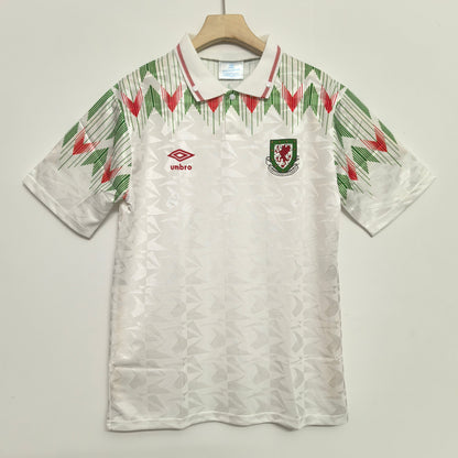 Retro Wales 90