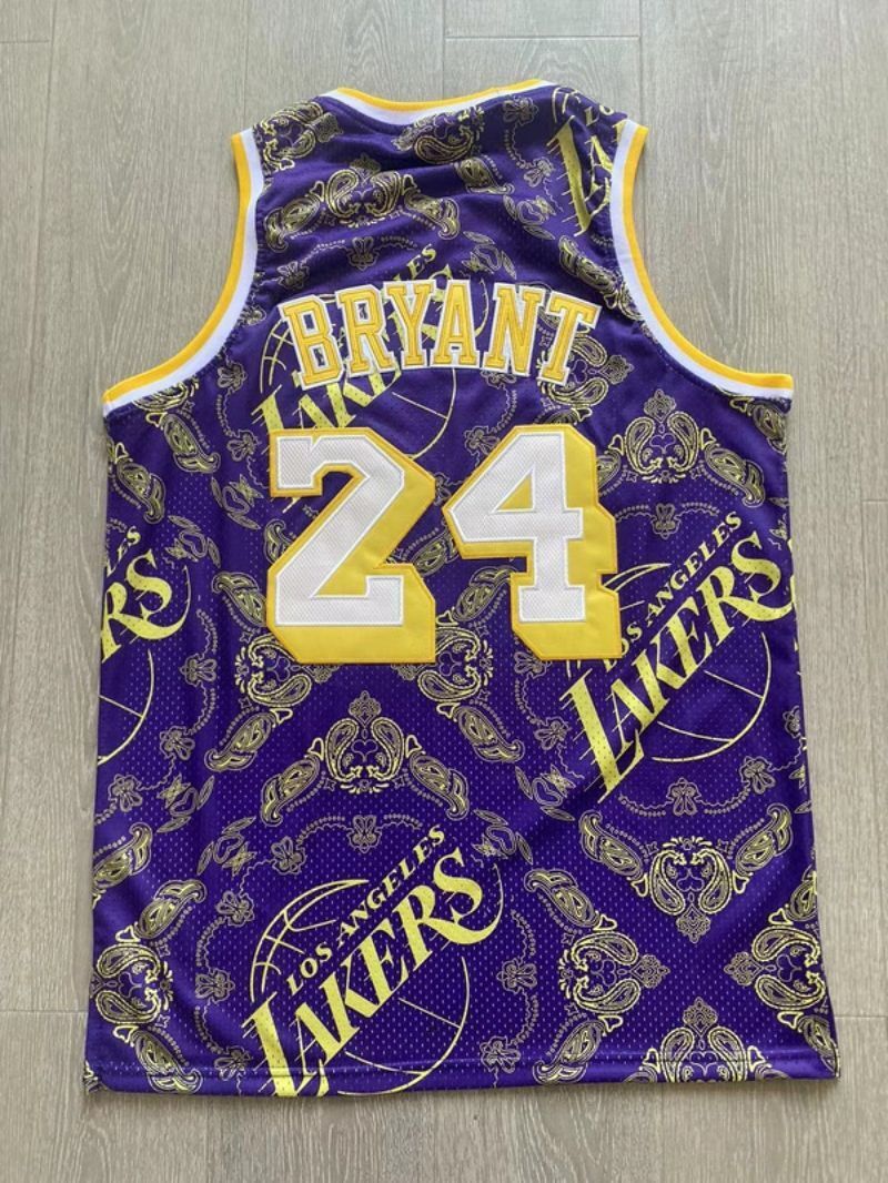 Retro Bryant
