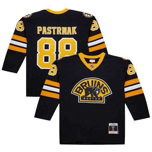 Retro Pastrnak (Ships 2–4 Weeks)
