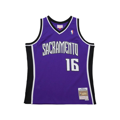 Retro Stojakovic ships in 2-4 weeks